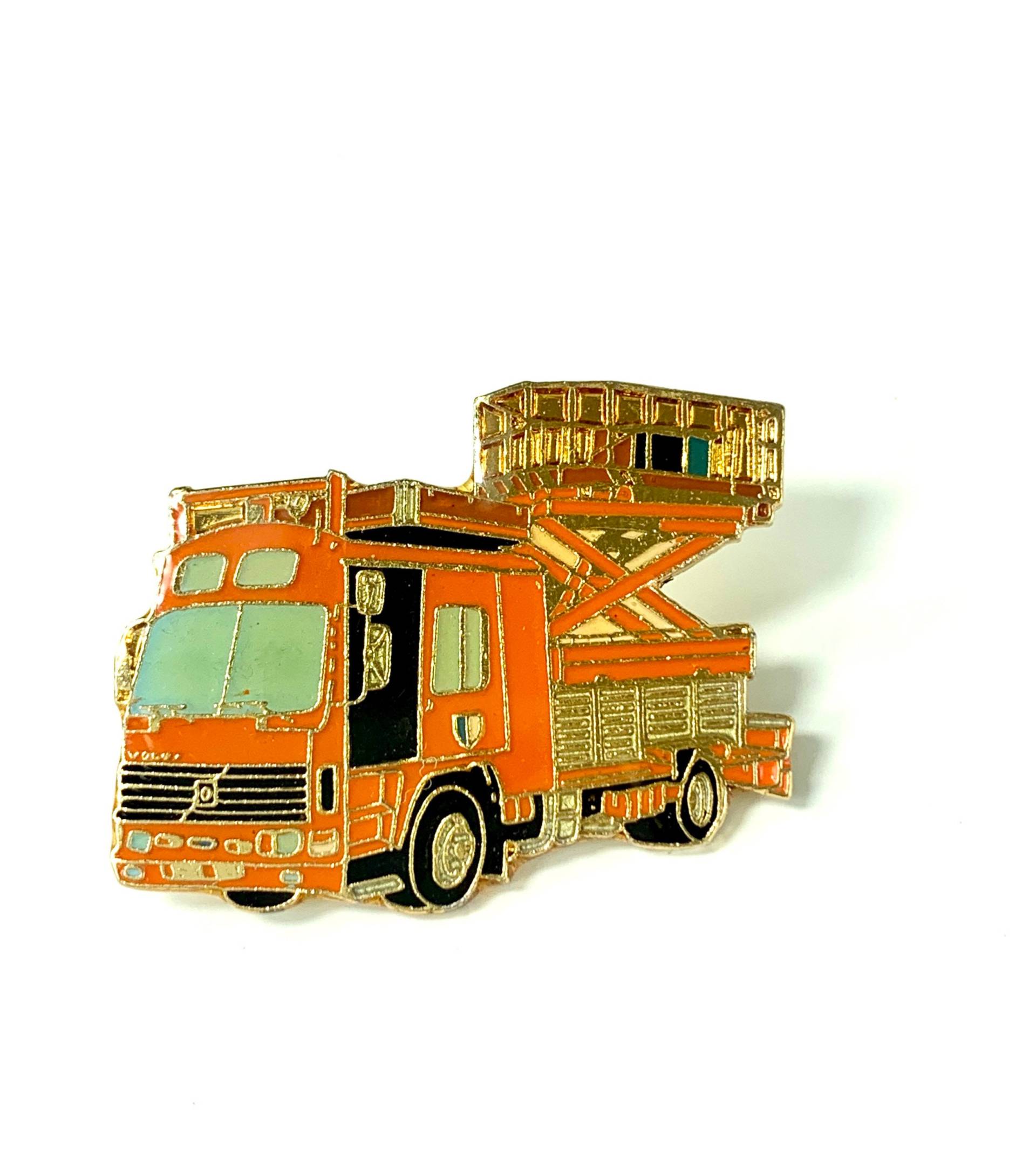 Vintage Orange Feuerwehr Anstecknadel von PinsAndSins