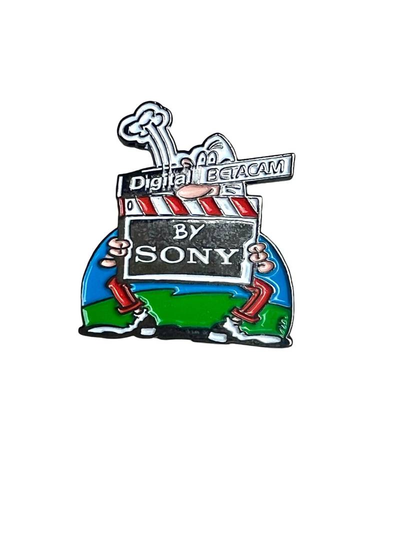 Vintage Sony Digital Betacam Pin, Geschenk Für Retro Technik Fan, 90Er Jahre Pin von PinsAndSins