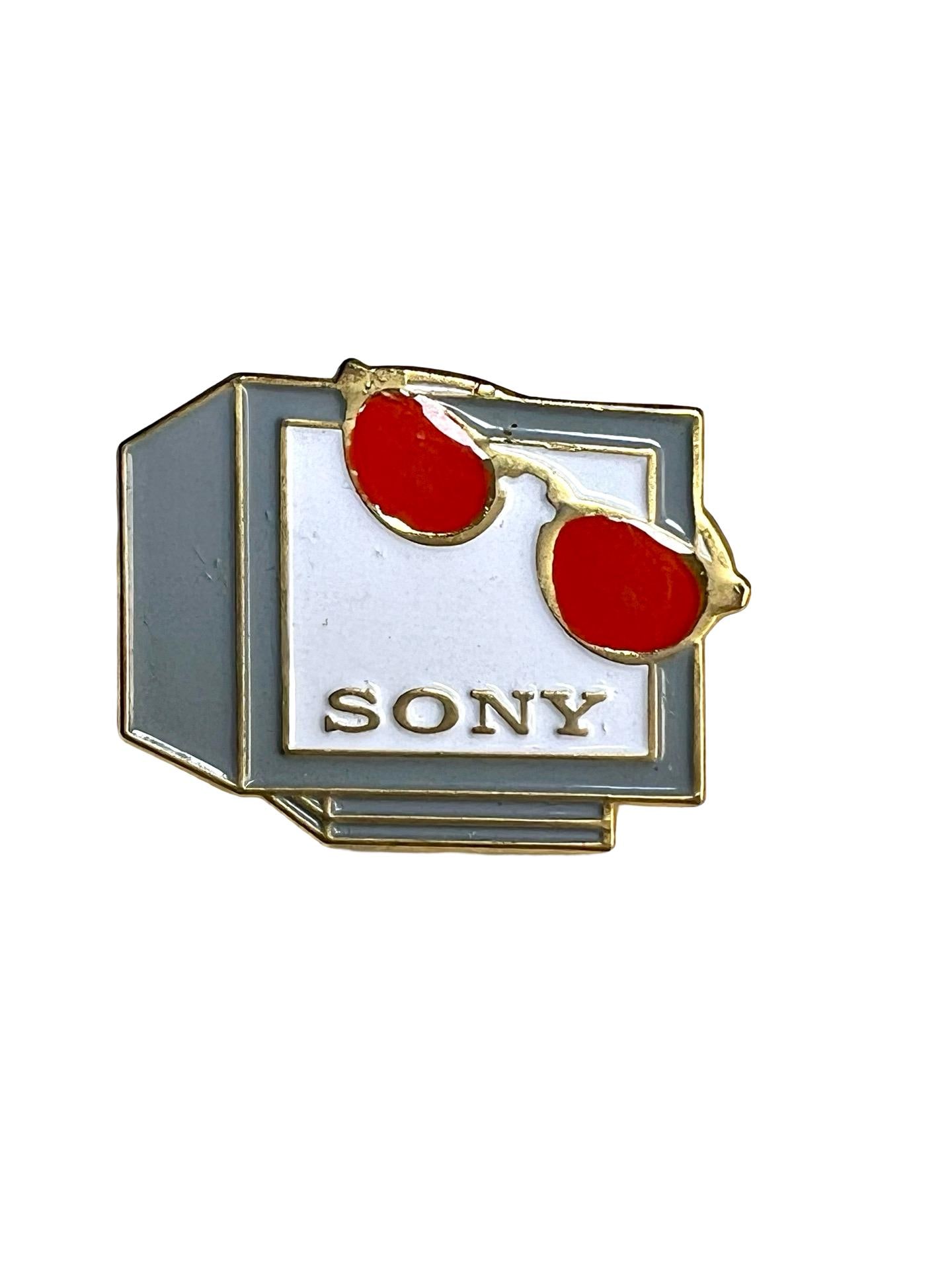 Vintage Sony Tv Monitor Anstecknadel, Geschenk Für Retro Tech Fan von PinsAndSins