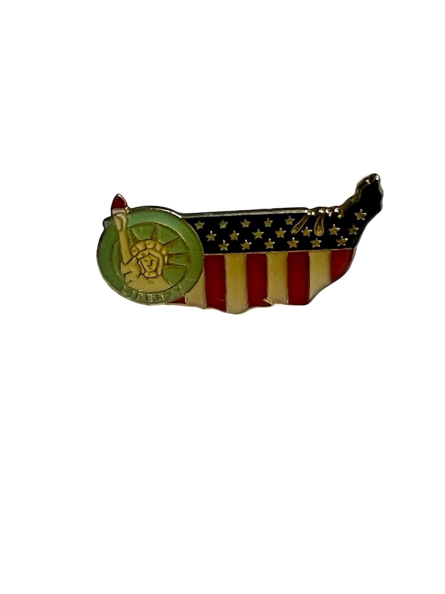 Vintage Usa Flagge Und Statue Of Liberty Pin Pinback Für Hut Rucksack Vintage Usa Flagge Und Statue Of Liberty Pin Pinback Für Hut Rucksack von PinsAndSins