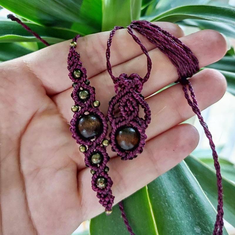 Schmuckset Aus Makrameearmband Und Makrameekette Mit Passendem Edelstein von Pinselzauberwelt1