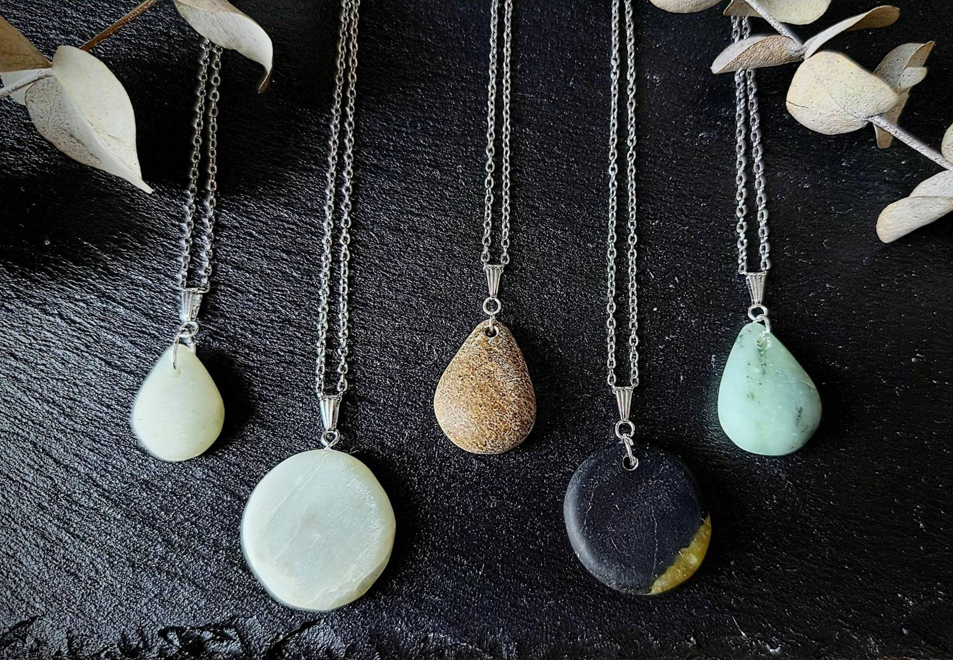Schöne Handgemachte Specksteinketten Mit Edelstahlkette von Pinselzauberwelt1