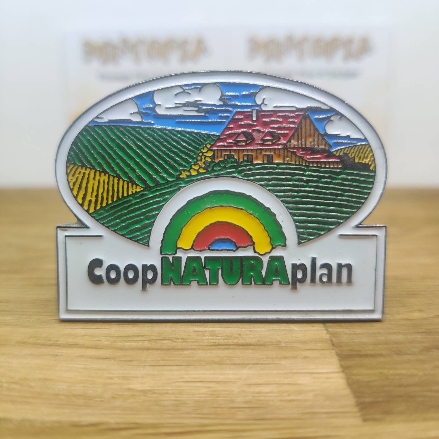 Coop Natura Plan Werbung Emaille Anstecknadel Abzeichen. Sammlerstück Getreide Jeans Lederjacke von PintopiaPintopia