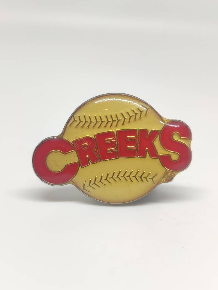 Creeks Baseball Club Vintage Emaille Pin Anstecker Creeks Baseball Club Vintage Emaille Pin Anstecker von PintopiaPintopia