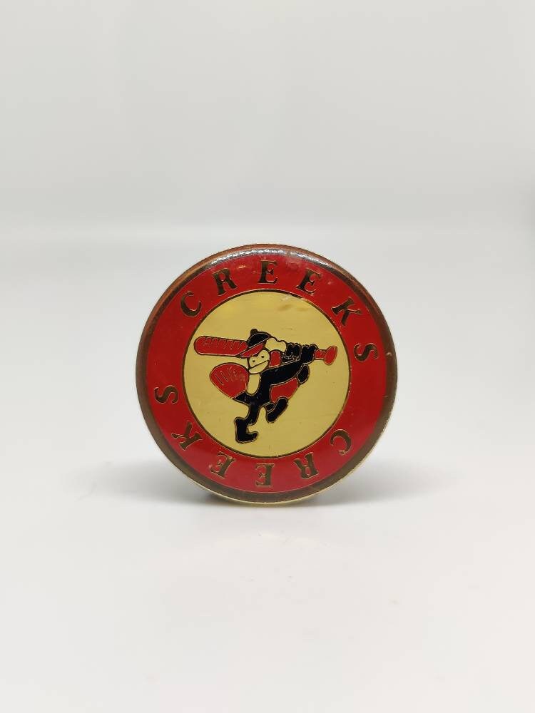 Creeks Baseball Club Vintage Emaille Pin Anstecker Creeks Baseball Club Vintage Emaille Pin Anstecker von PintopiaPintopia