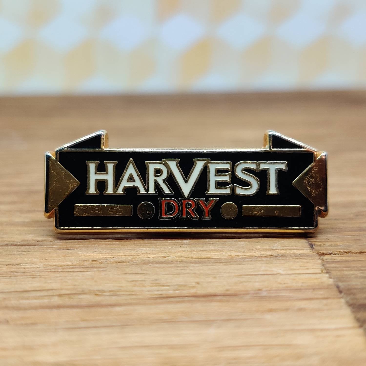 Ernte Trockene Lager Emaille Pin Abzeichen von PintopiaPintopia