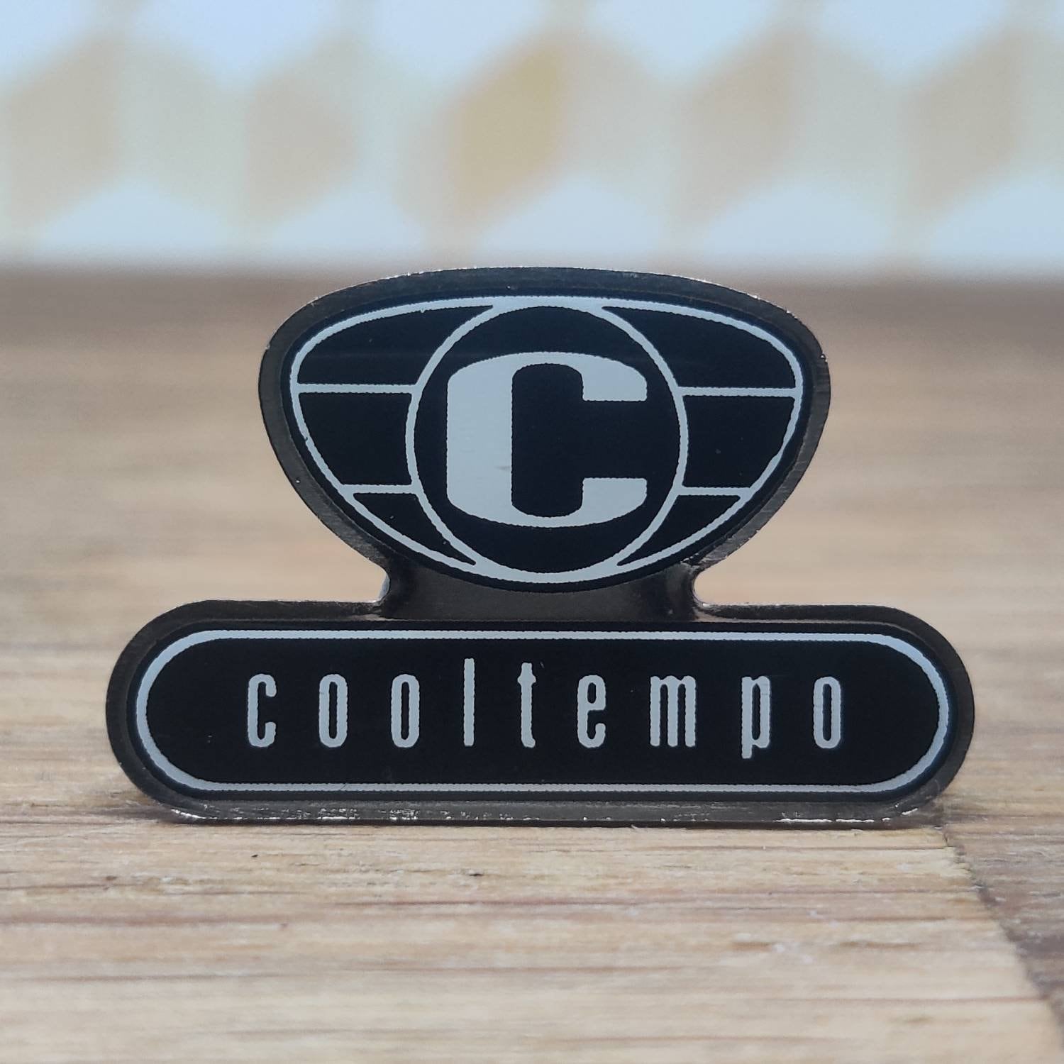Vintage Cooltempo Records Pin Abzeichen von PintopiaPintopia