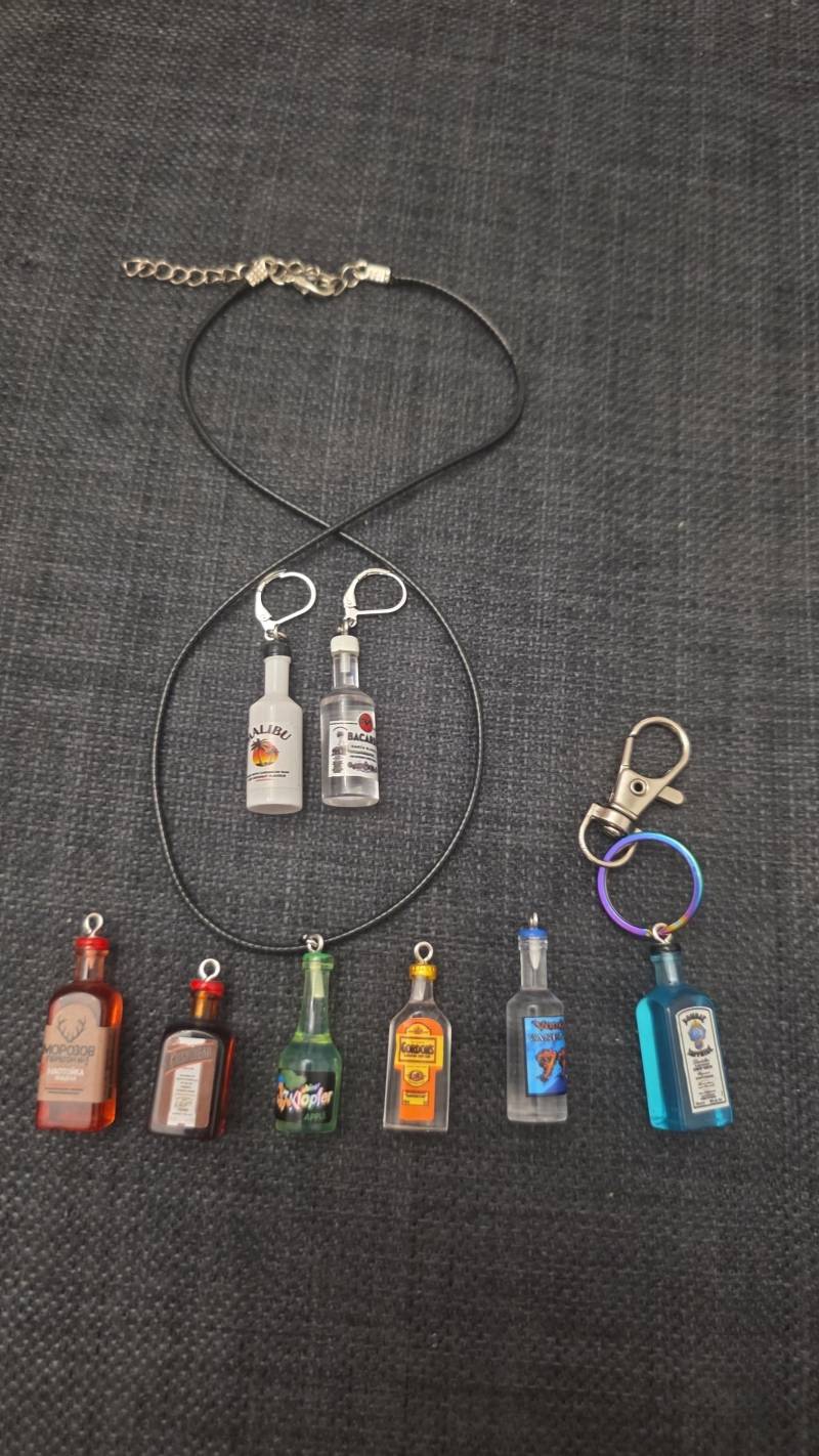 Flaschen Schnaps Ohrringe/Kette/Anhänger von PinwareShop