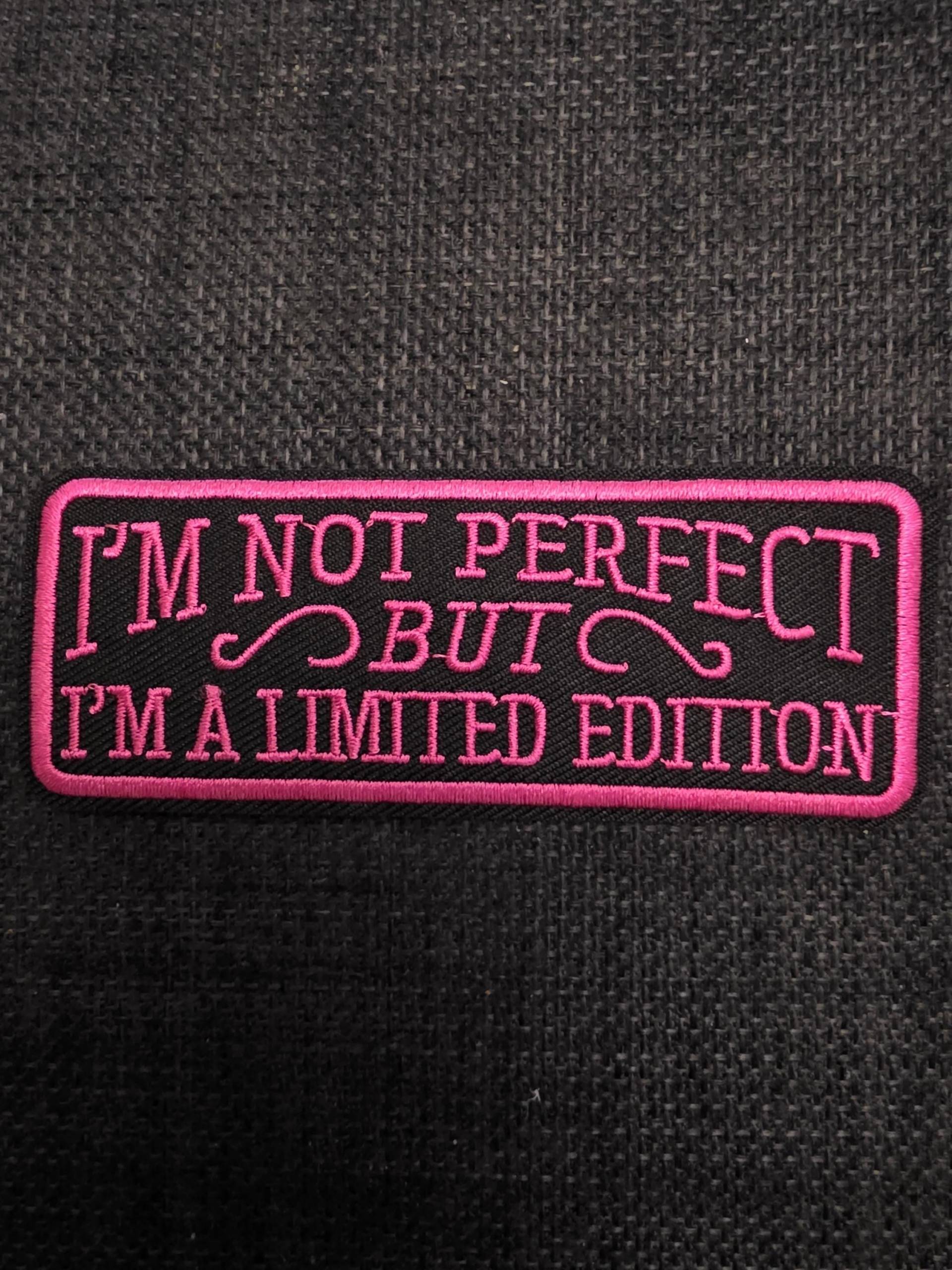 Not Perfect Bügelbild/Patch/Aufnäher von PinwareShop