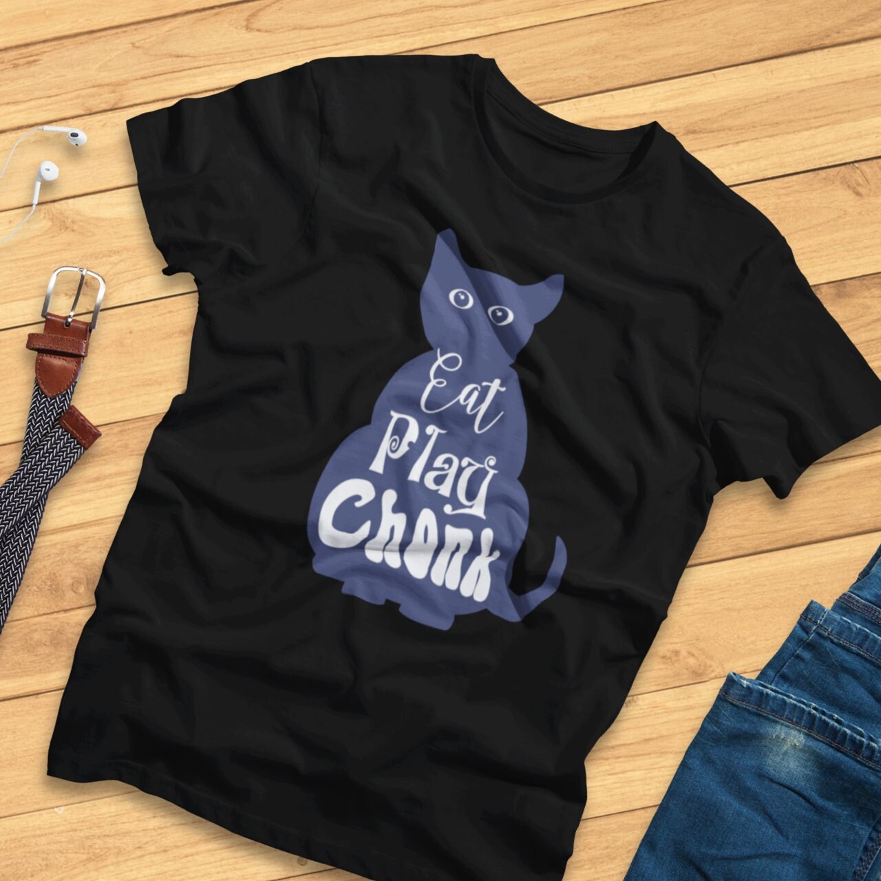 Eat, Play, Chonk - Funny Fat Cat T-Shirt Eat, Play, Chonk - Funny Fat Cat T-Shirt von PipsArtworkAndShirts