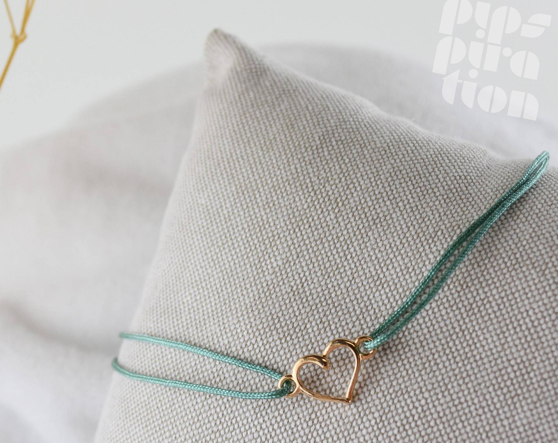 Armband Herz Liebe Freundschaftsarmband Personalisierbar Geschenk Schmuck Perlenarmband Gold Verliebt Jahrestag Beziehung Freundschaft von Pipspiration