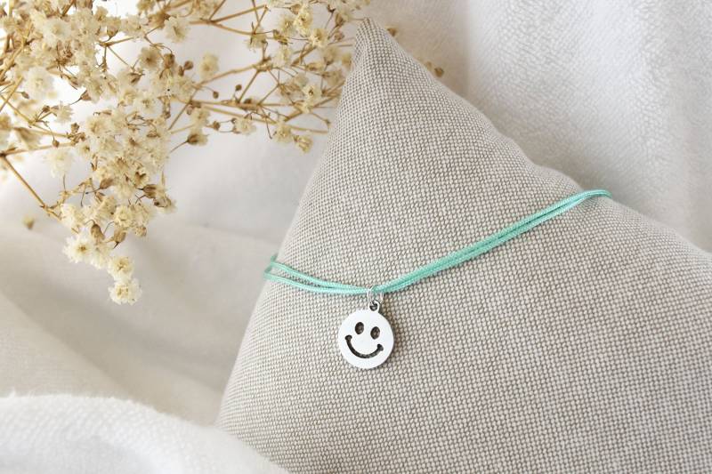 Armband Smiley Glück Freundschaftsarmband Personalisierbar Geschenk Schmuck Perlenarmband Silber Liebe von Pipspiration