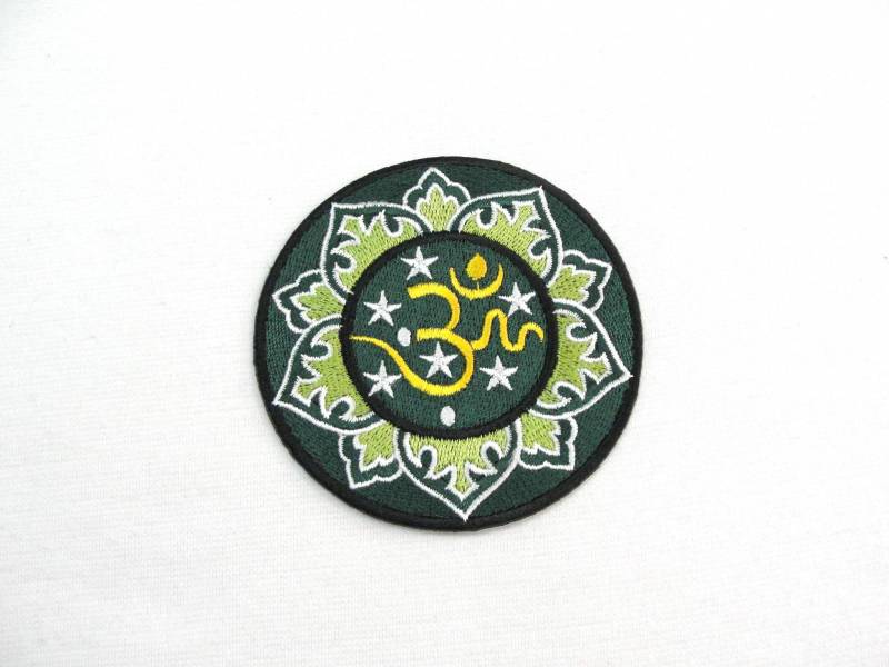 Aufnäher Om Gesticktes Mandala | 7.8 cm von Piratespatches