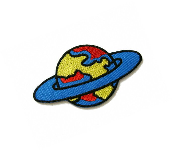 Bügelbild Planet Gestickte Applikation | 7.5 cm X 4 cm von Piratespatches