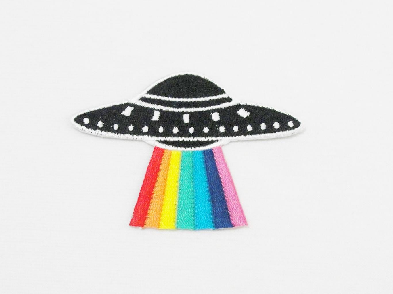 Ufo Aufnäher Regenbogenstrahl Bügelbild von Piratespatches