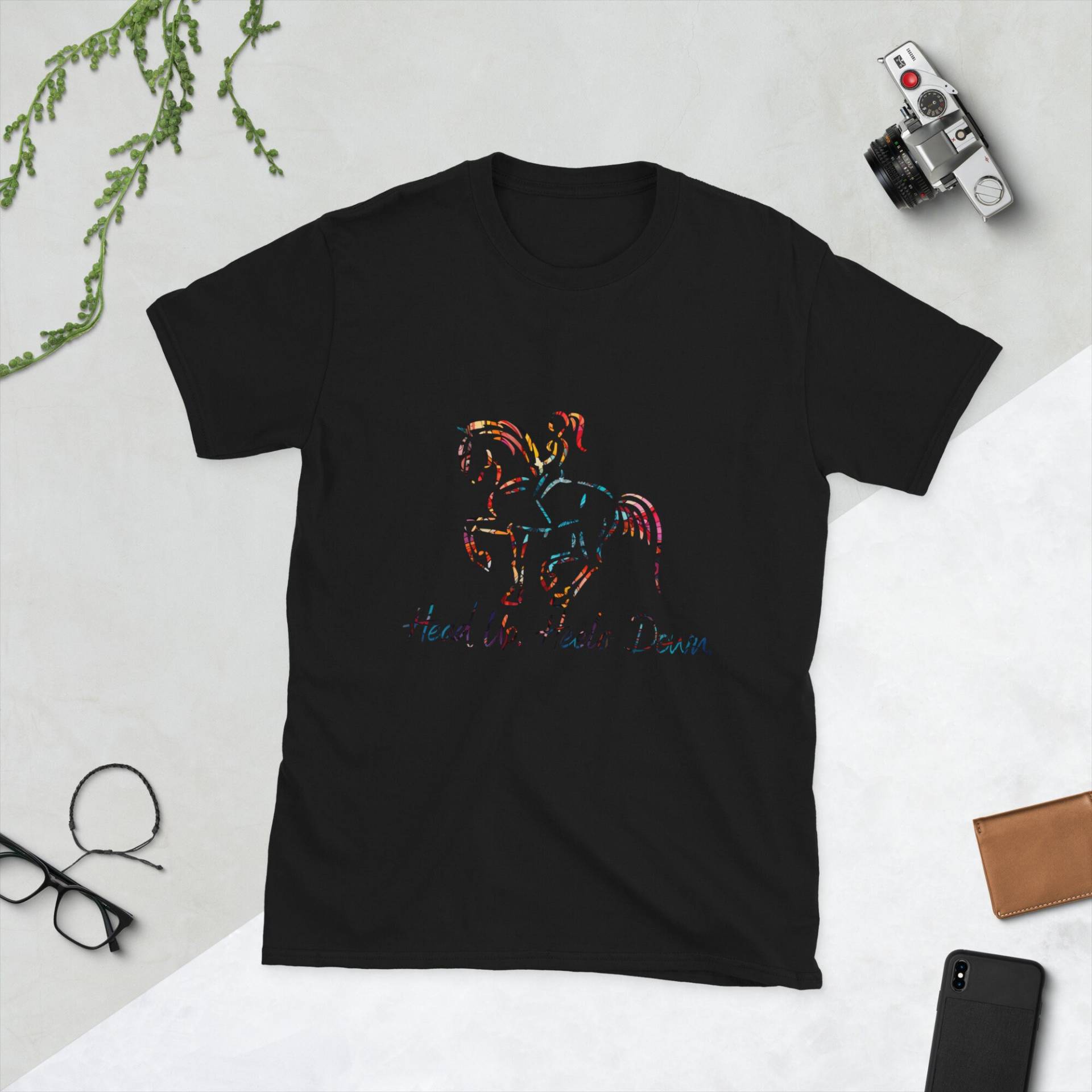 Kurzärmeliges Unisex-T-Shirt Dressur Head Up Reiten Pferd Kurzärmeliges Unisex-T-Shirt Dressur Head Up Reiten Pferd von PirouetteHandmade