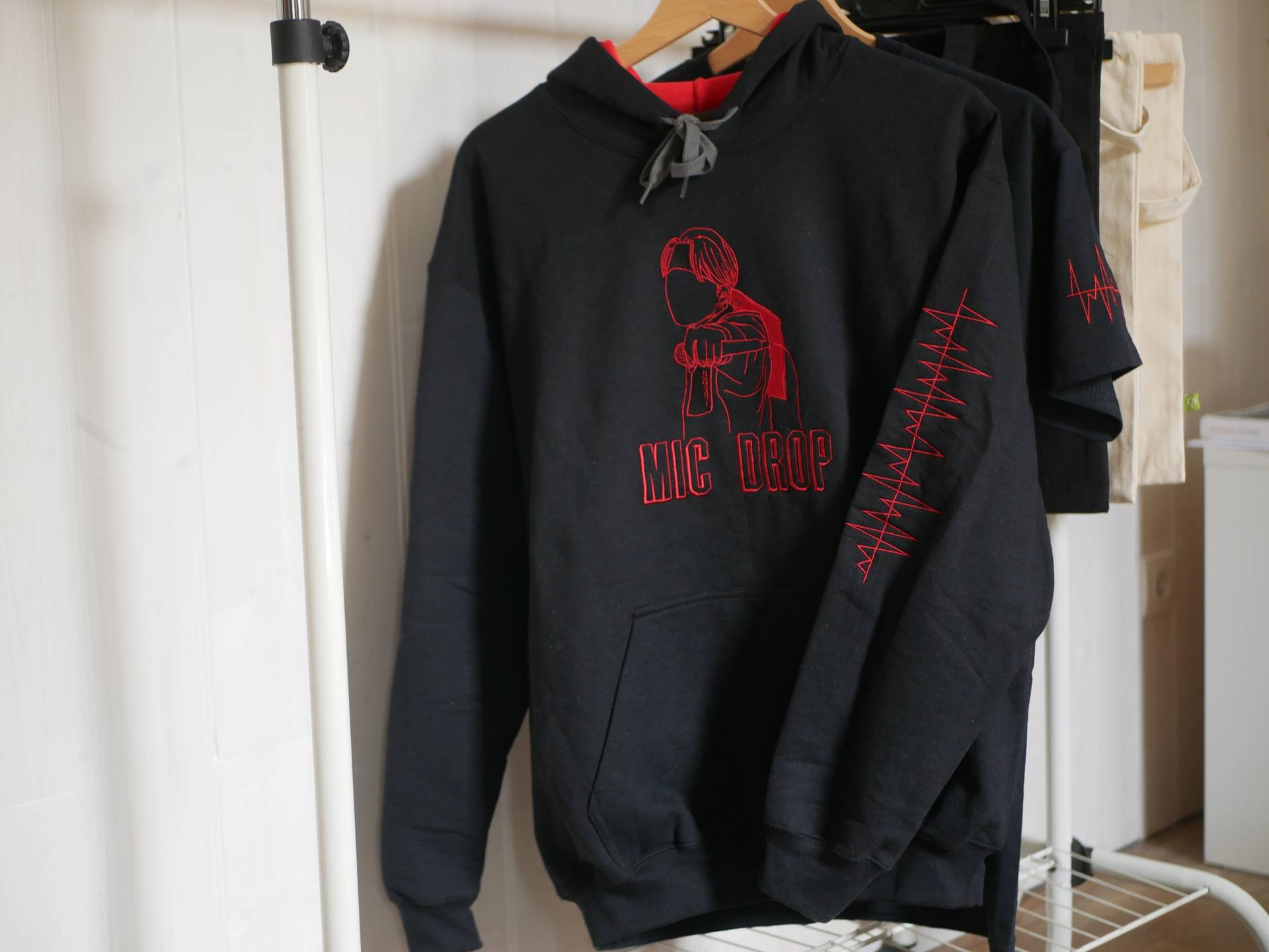 Kapuzenpullover Micdrop Kapuzenpullover Micdrop von PitApatch