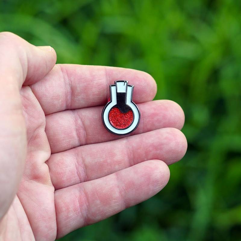 Pixel Elixier Glühen in Der Dunklen Trank Flasche Logo Emaille Pin von PixelElixirShop