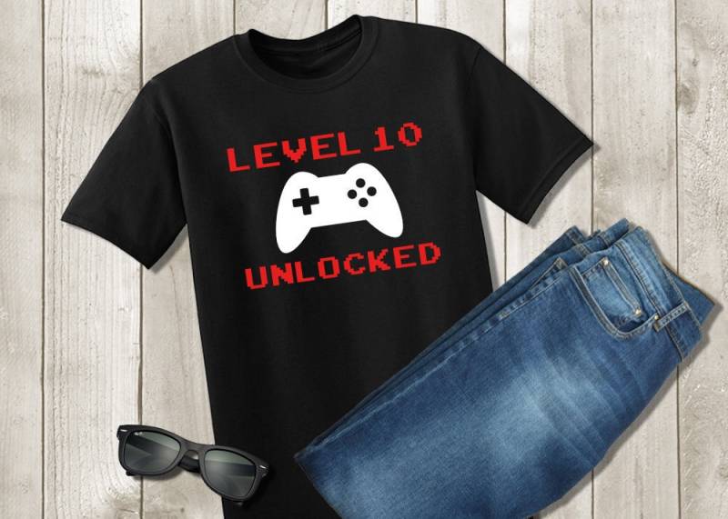 Gamer Geburtstag Shirt - Level 10 Freigeschaltet Up Videospiel Gaming Controller Jedes Alter Unisex Kinder Tshirt von PixelPerfectCS