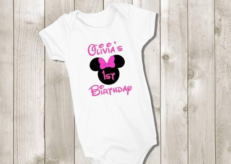 Minnie Maus Ersten Geburtstag Baby Body - 1st Outfit Einteiler Oder Tshirt Kinder Erwachsene Personalisierte Name Alter von PixelPerfectCS