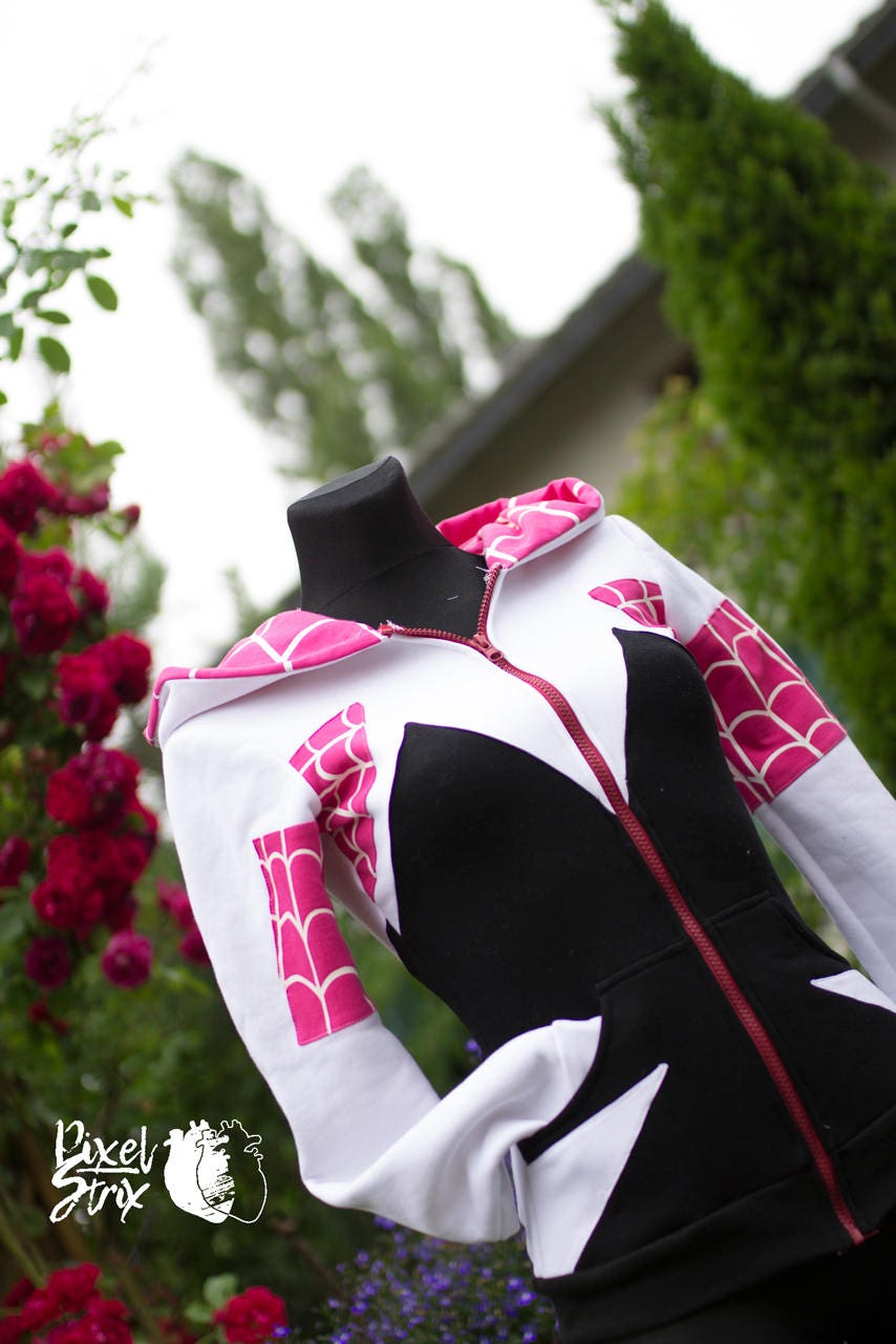 Weiblicher Cosplay Hoodie - Rosa Spinne Comics, Animation, Cartoon Weiblicher Cosplay Hoodie - Rosa Spinne Comics, Animation, Cartoon von PixelStrix