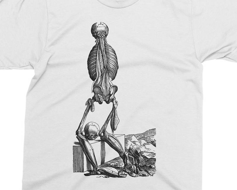 Hautloser Mann - Muskeln 14 Andreas Vesalius T-Shirt, Geschenk Für Medizinstudent, Arzt, Anatomie Shirt, 16 von PixieApparelShop