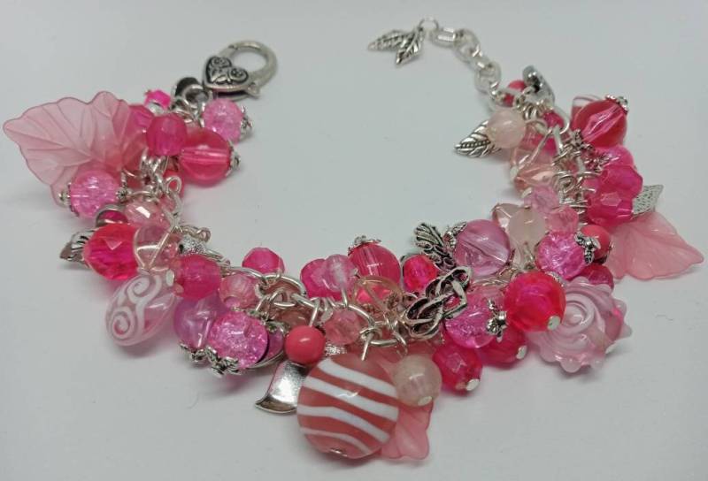 Blatt Bettelarmbänder Blatt Bettelarmbänder von PixieEmCrafts