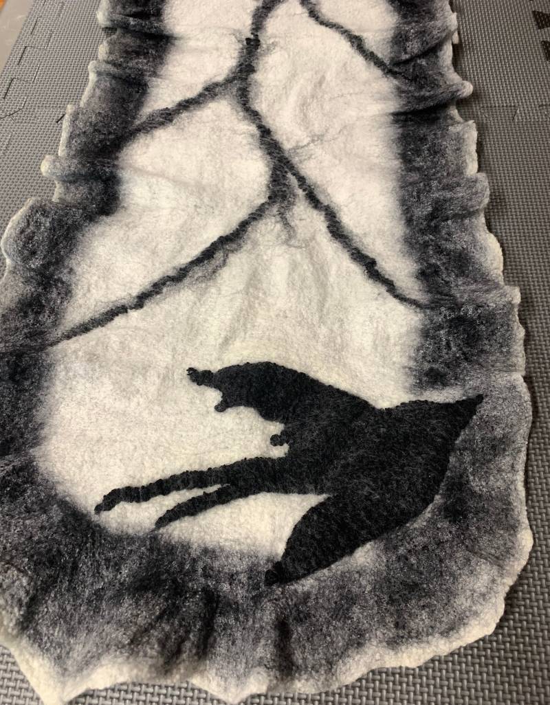 Gefilzter Schal"Black Bird" | Gefilzter Schal, Gefilzter Merinowolle, Seide, Gefilzte Kunst, Handgemacht, Auf Bestellung Gefertigt Gefilzter Schal"Black Bird" | Gefilzter Schal, Gefilzter Merinowolle, Seide, Gefilzte Kunst, Handgemacht, Auf Bestellung Gefertigt von PixieFelts