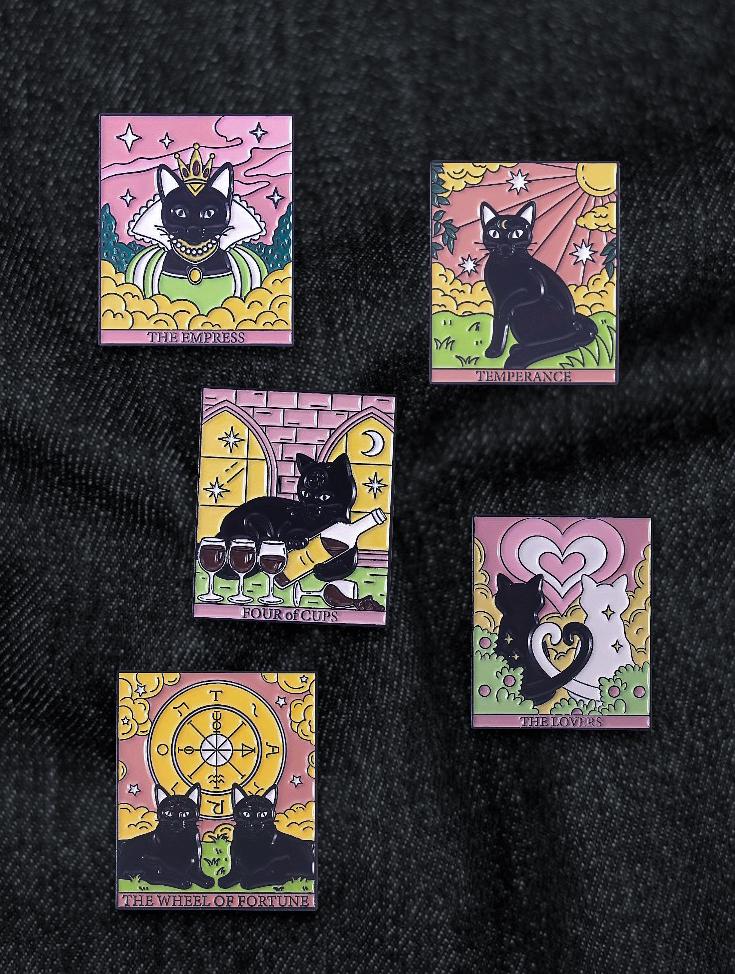 Tarot Cat Mystical Witchy Enamel Pin Adult Woman Cats Gift Pins von PixiePopGifts