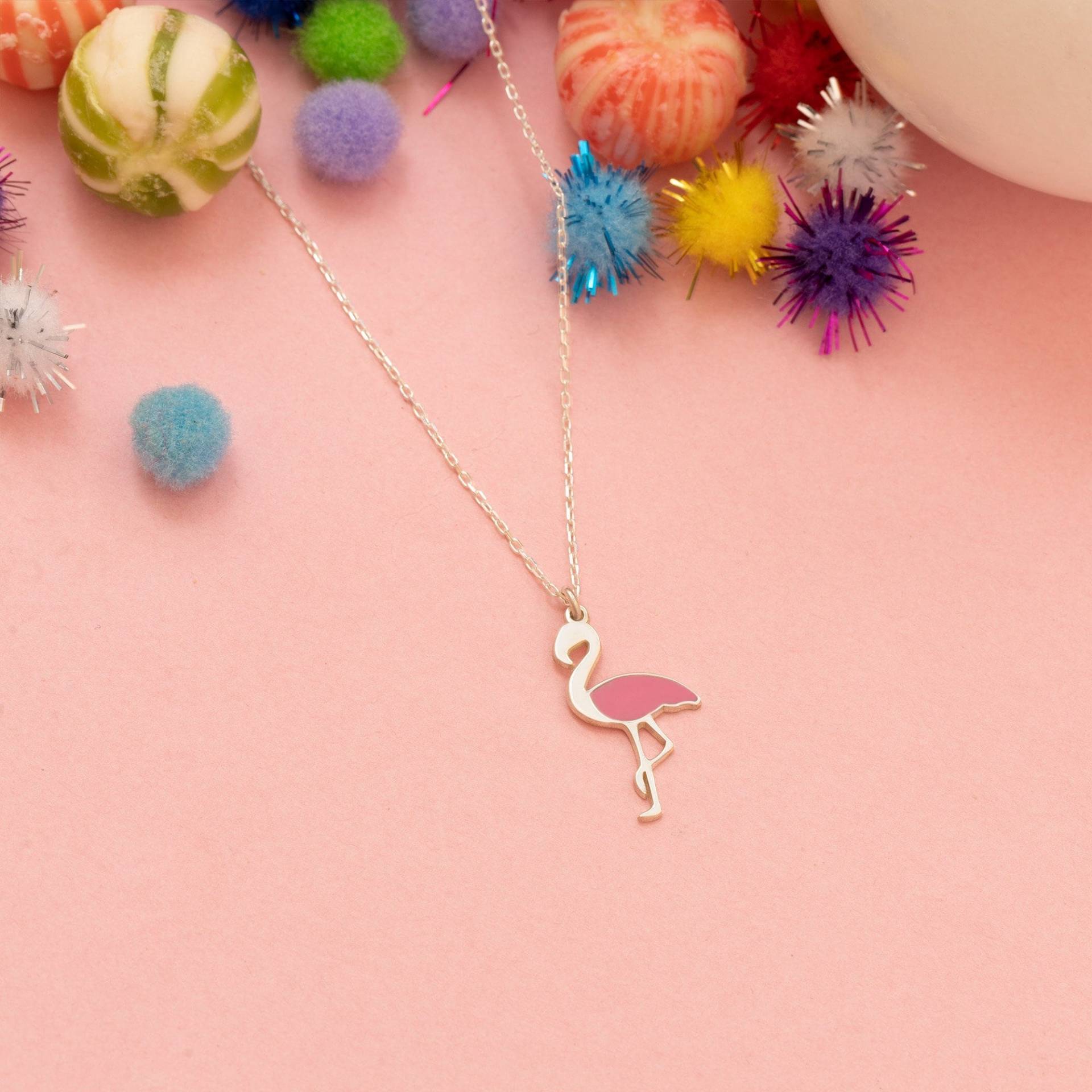 Halskette Mit Flamingo-Anhänger - Weihnachtsgeschenk Emaille-Vogel-Halskette Zierliche Vogel-Charm-Halskette Für Damen Rosa Flamingo-Halskette von PizumiLondon