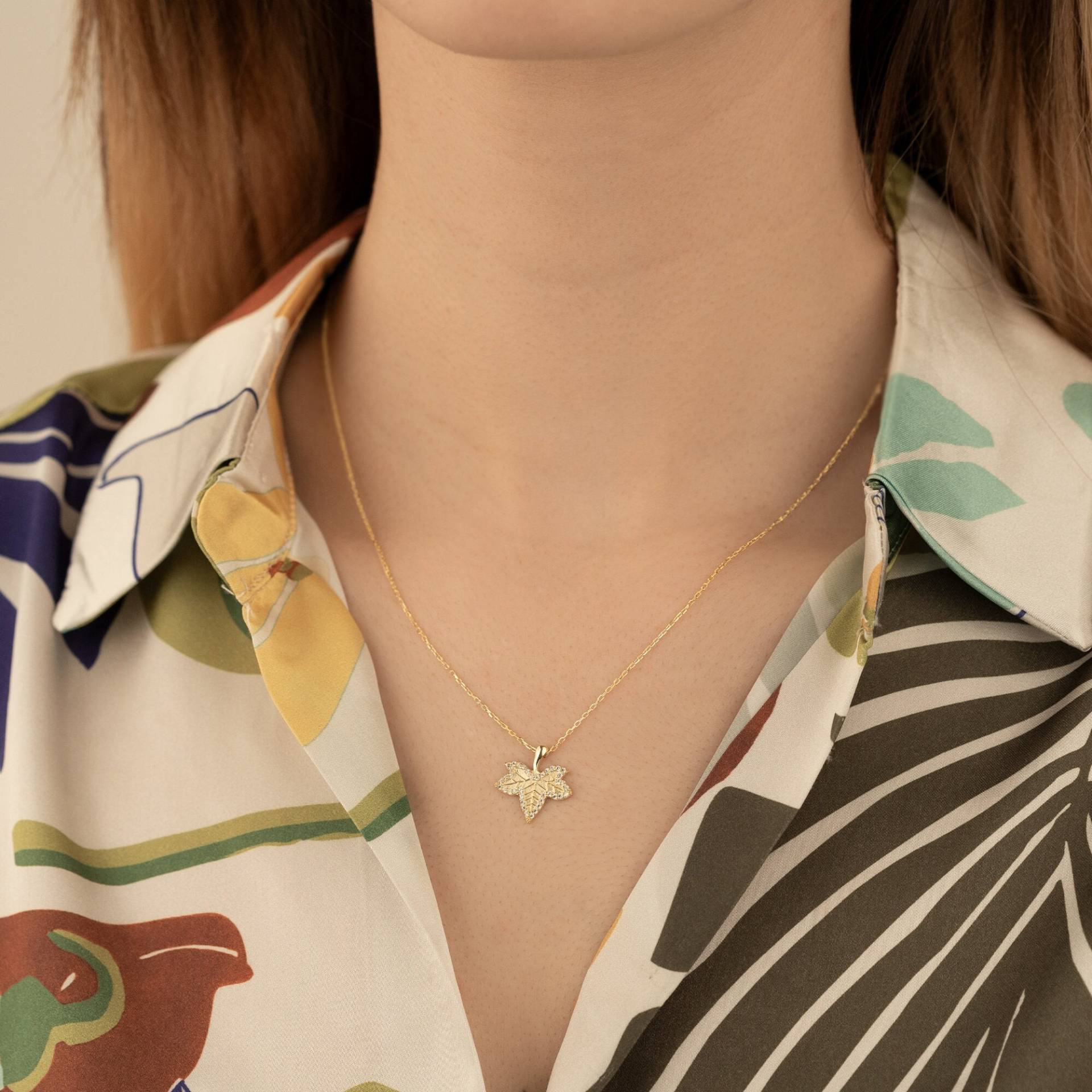 Gold Diamant Ahornblatt Halskette - Geschenk Für Sie Pave Schmuck 925 Silber Lucky Leaf Naturschmuck 3D von PizumiLondon