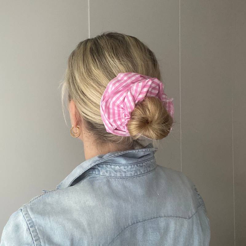 xl Scrunchie Vichykaro Rosa | Extra Großes Haargummi Zopfgummi Übergroßes Oversized xl Scrunchie Vichykaro Rosa | Extra Großes Haargummi Zopfgummi Übergroßes Oversized von PizzicatoAccessories