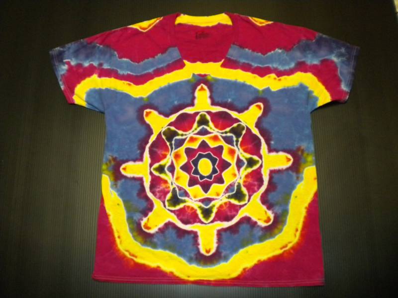 Tie Dye Shirt, Mandala Star Burst, Größe Groß, Tiedye, Mandala, Tiedye Tie-Dye Large Tie Dye Shirt, Mandala Star Burst, Größe Groß, Tiedye, Mandala, Tiedye Tie-Dye Large von PlanetBeadlejewlz
