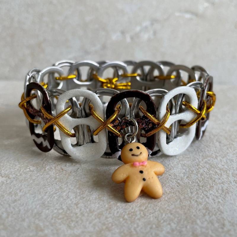 Lebkuchen Mann Bettelarmband Recycled Soda Pop Tab Urlaub Schmuck von PlanetPolly