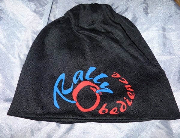 Bedruckte Mütze Rally Obedience Zweifarbig von PlanetSchwarzeKiwi