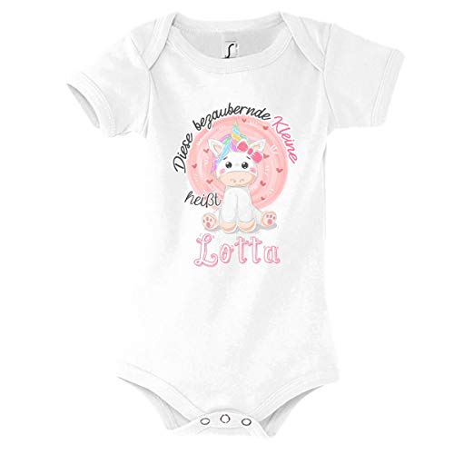 Lotta | Weißer Baby Body Kurzarm für Mädchen | Sammlung: Diese Bezaubernde Kleine heißt - Individueller Name | Süß und charmant Design des Einhorns für Neugeborene, kleine Prinzessin (3-6) von Planetee