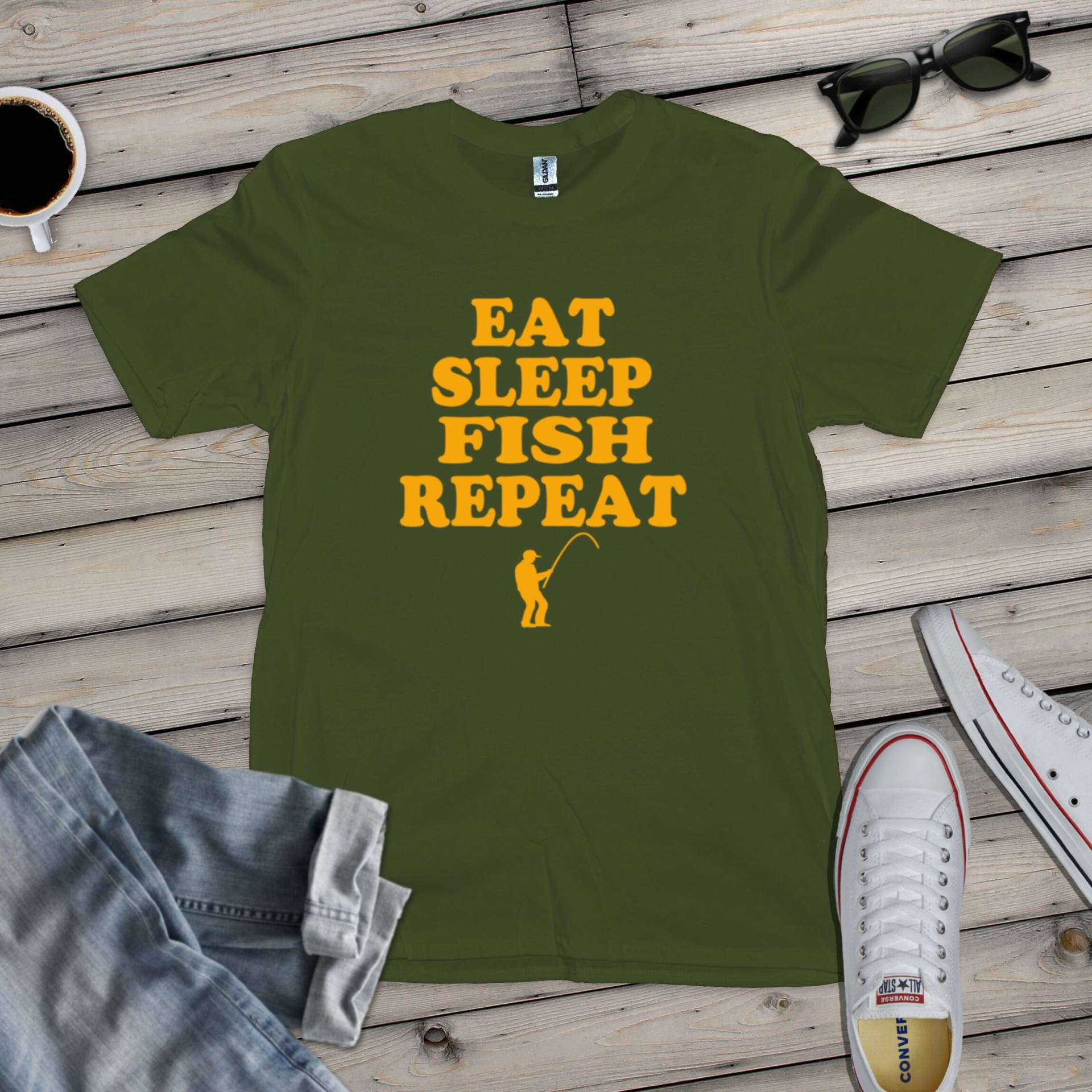 Eat Sleep Fish Rapport T-Shirt Eat Sleep Fish Rapport T-Shirt von PlasticRevolution