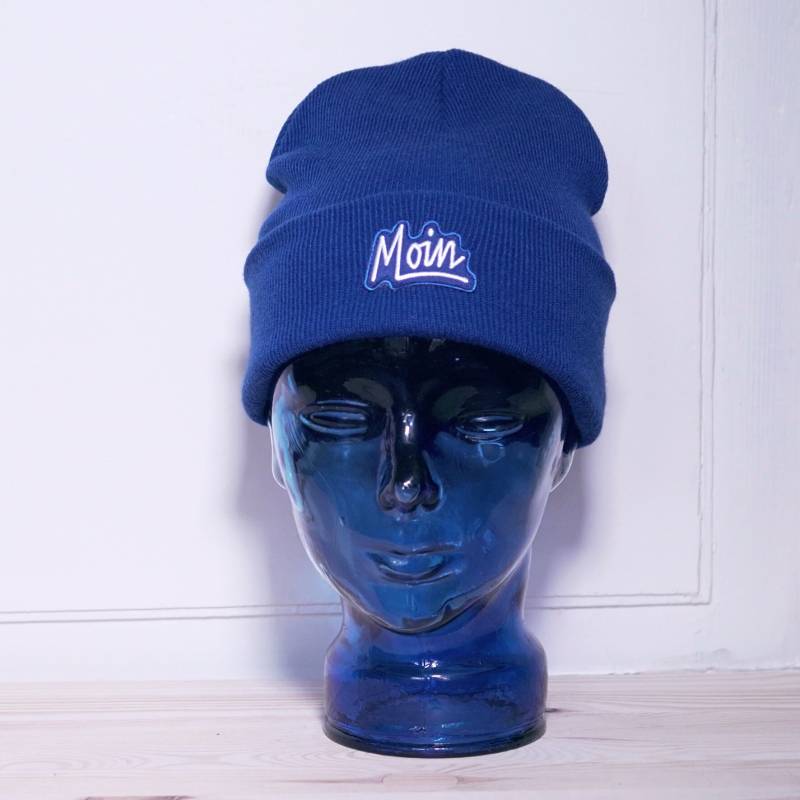 Moin - Beanie Mütze Mit Patch Royalblau von PlatteAnna
