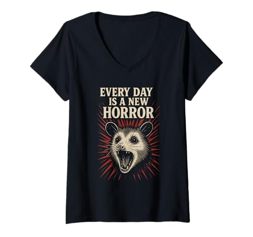 Damen Lustiger Possum Chaos Animal Mischief Beuteltier Müll Panda T-Shirt mit V-Ausschnitt Damen Lustiger Possum Chaos Animal Mischief Beuteltier Müll Panda T-Shirt mit V-Ausschnitt von Play Dead Possum Vibes Certified Trash Panda