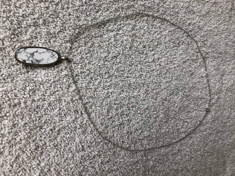 Howlith Halskette von PlayingForKeepsake