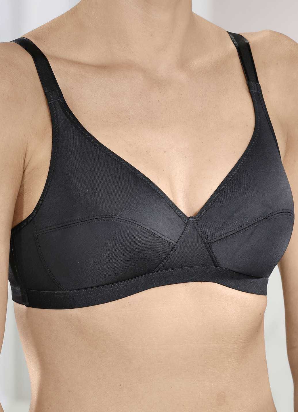 Zweierpack Playtex-BH mit weichem Unterbrustband, Cup B, 1X Schwarz, 1X Weiss, Größe 90 von Playtex