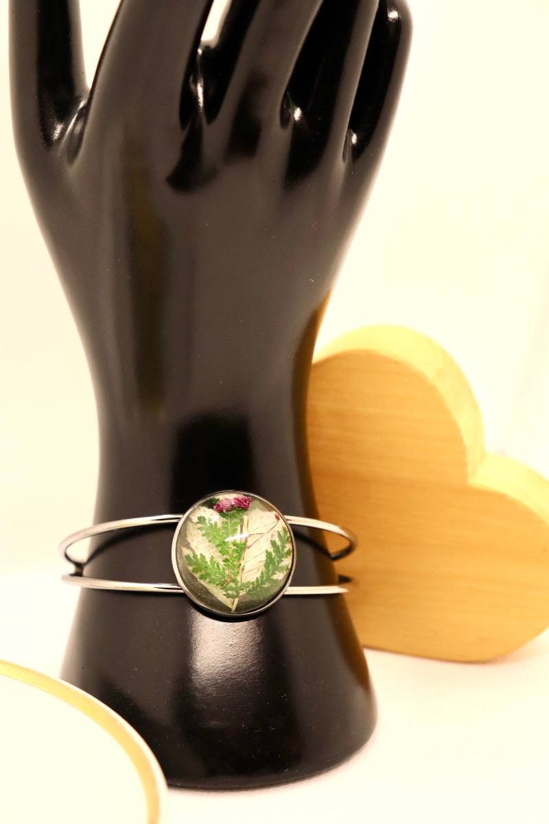 Armreif „Silberblümchen" Mit Epoxidharz von PlazaPicaza