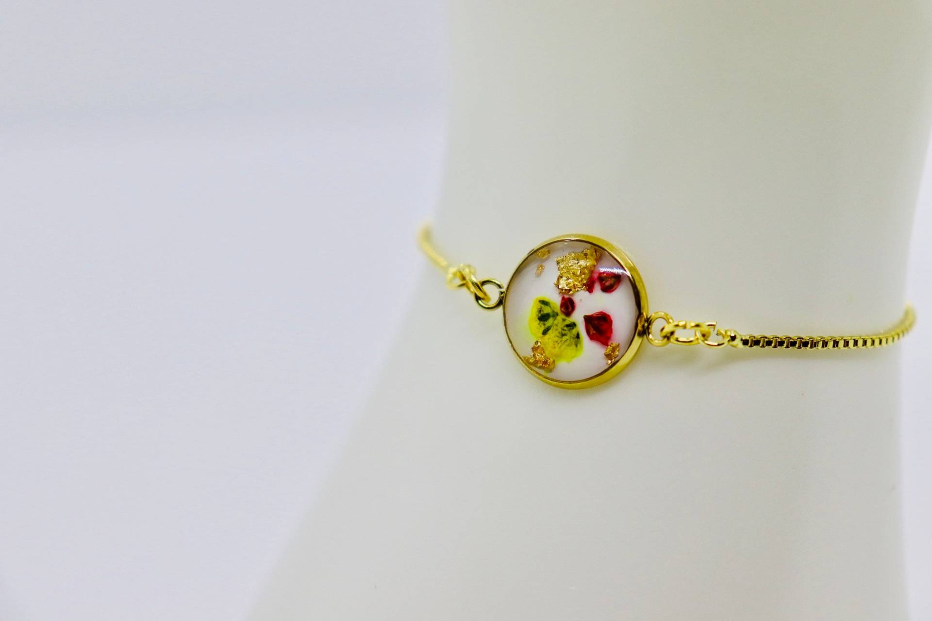 Süßes Armkettchen „Little Flower" Mit Echten Blüten von PlazaPicaza