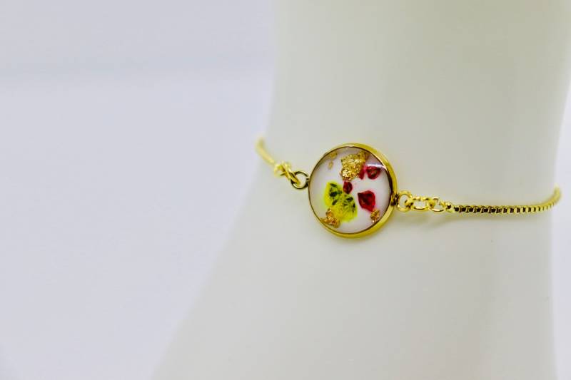 Süßes Armkettchen „Little Flower" Mit Echten Blüten von PlazaPicaza