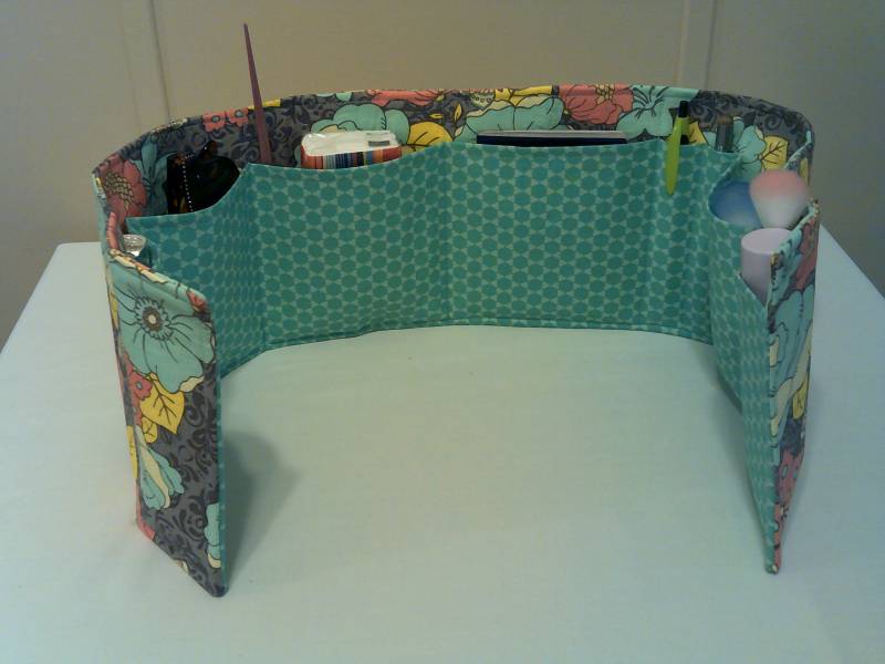 Schöne Mint Floral-Dot-Design Purse Organizer Einfügen 29" Lang von Pleasingtodeye