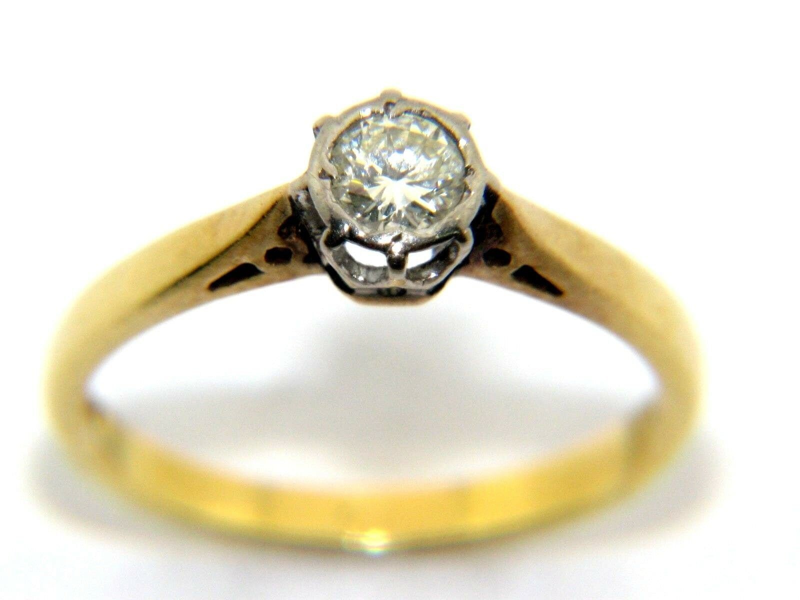 Antike Damen 18 Karat Gold Solitär Diamant Verlobungsring Größe K 1/2 Ref P33784 von PledgeJewellers