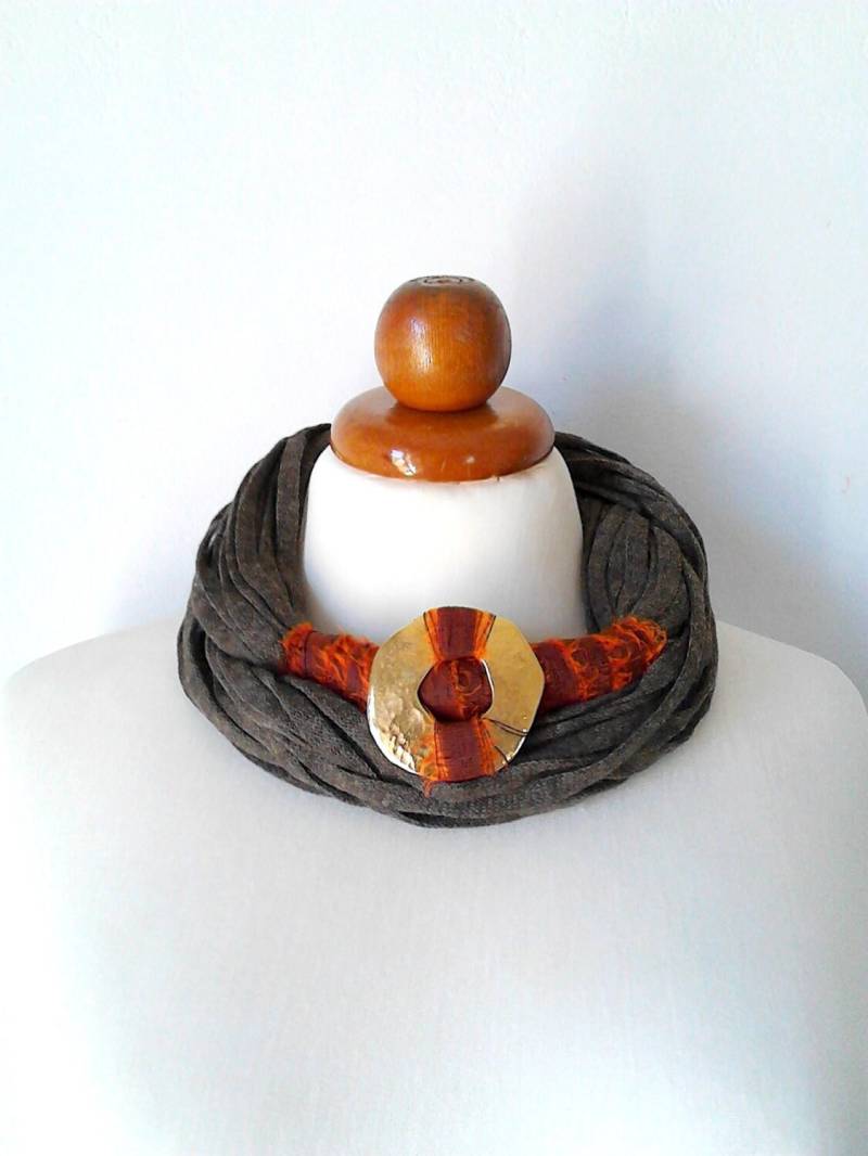 Handgemachte Braune Multi Strang Halskette Faser Textilkunst Statement Schmuck von PlexisArt
