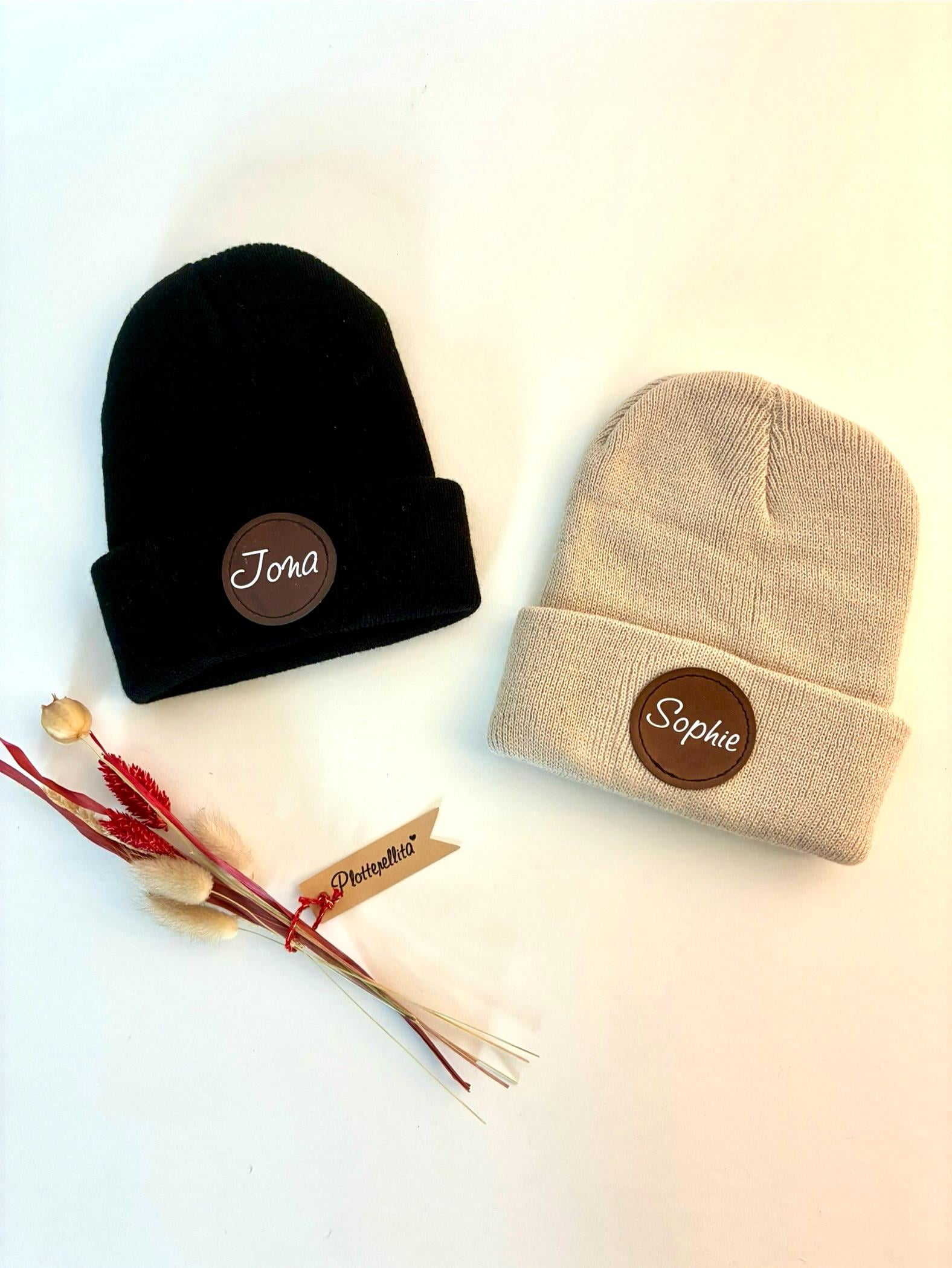 Personalisierte Kinder Beanie Mütze - Mit Namen | Wintermütze Für Mädchen & Jungen Geschenkidee Name von PlotterellitaShop