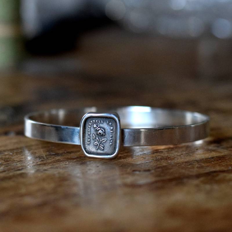 Deine Süße Ist Mein Leben Armband - Wachs Siegel Armreif Rose Und Schmetterling B-256 Deine Süße Ist Mein Leben Armband - Wachs Siegel Armreif Rose Und Schmetterling B-256 von PlumAndPoseyInc
