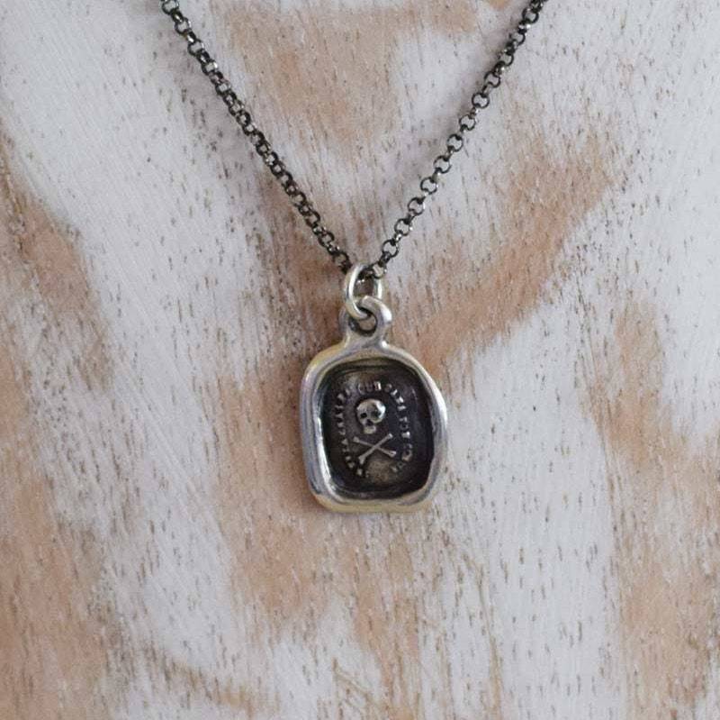 Pure Heart - Skull & Crossbones Ich Fürchte Dein Herz Nicht 350 Pure Heart - Skull & Crossbones Ich Fürchte Dein Herz Nicht 350 von PlumAndPoseyInc